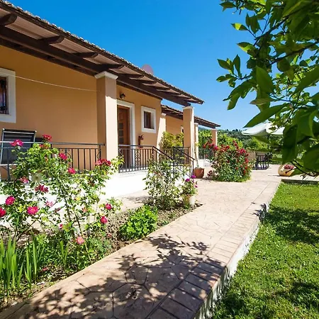 Bungalows Agathi, * Roda (Corfu)