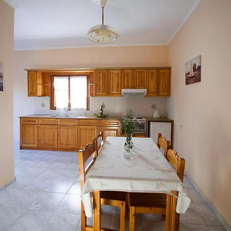 Bungalows Agathi, *