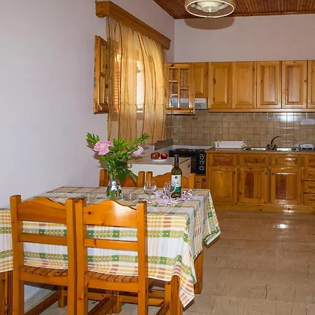 Bungalows Agathi, Holiday home *